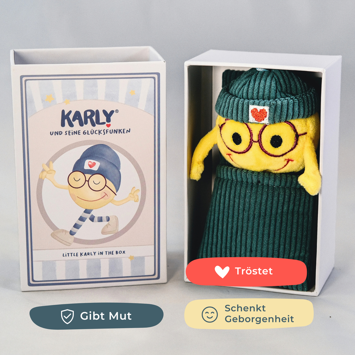 Karly im Schlafsack in der Box