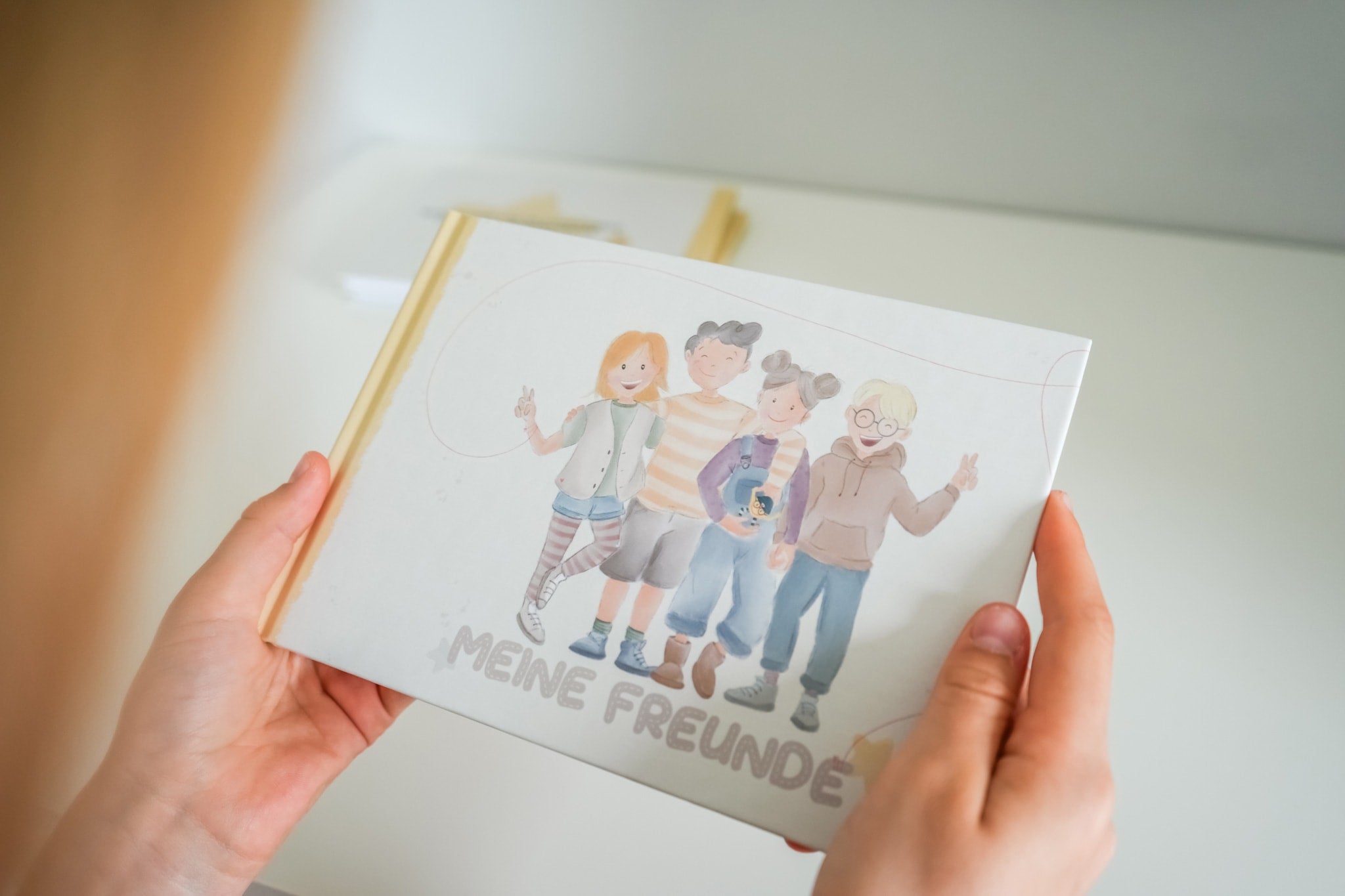 Karly-Buch „Meine Freunde“ – Cover