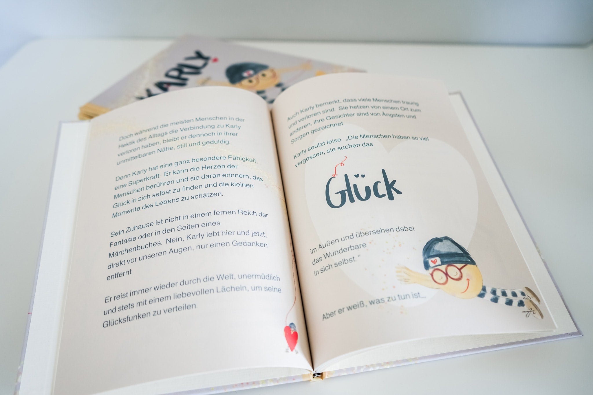 Buch „Karly und die Magie seiner Glücksfunken“ – Blick ins Buch