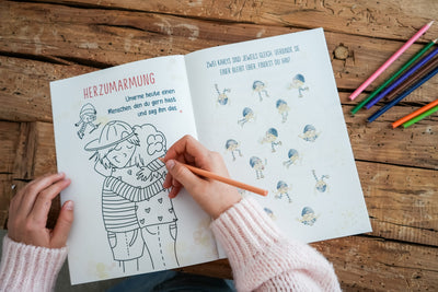 Karly Mal- & Rätselbuch